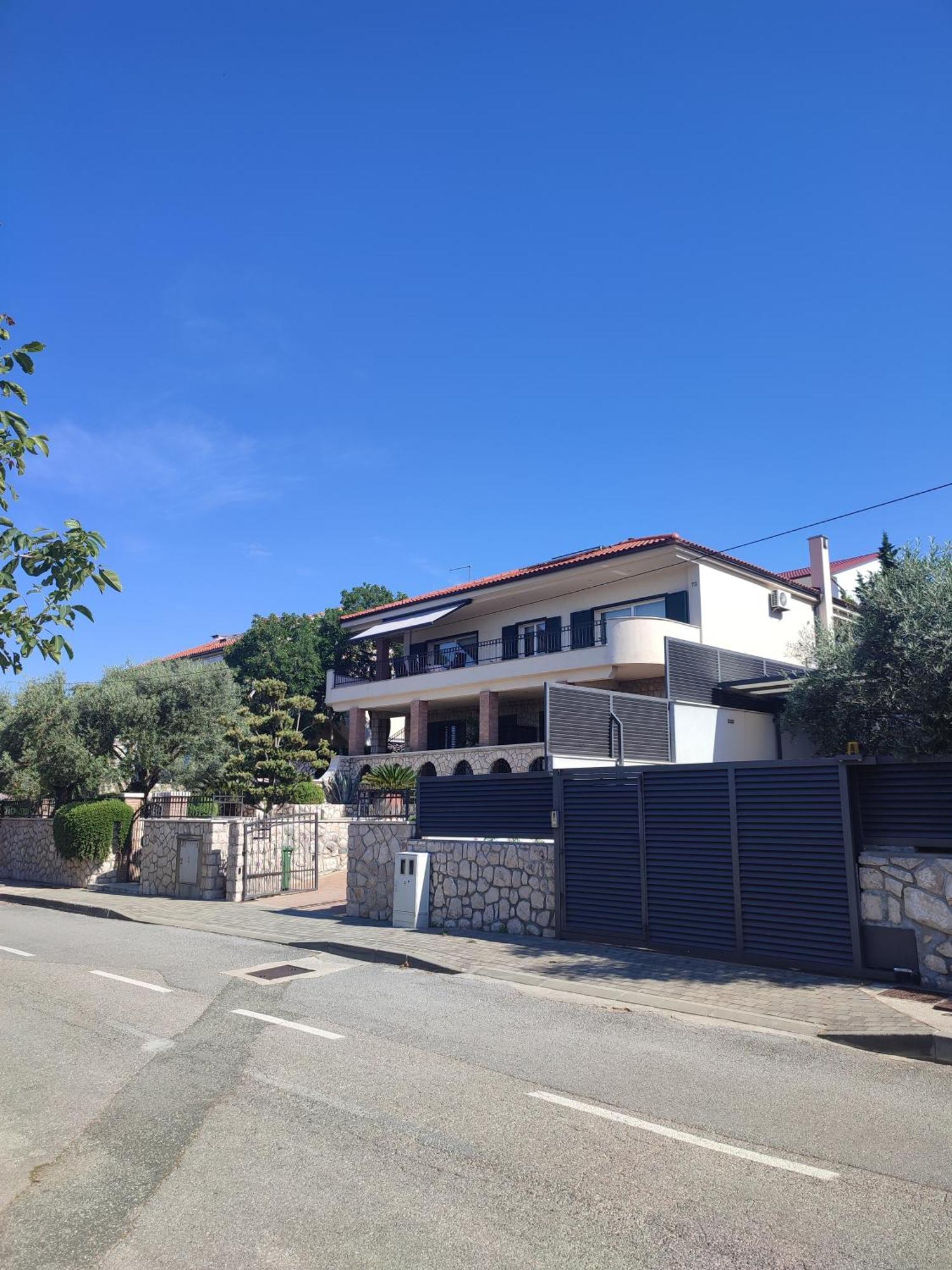 Biuk Apartments Novi Vinodolski Zewnętrze zdjęcie