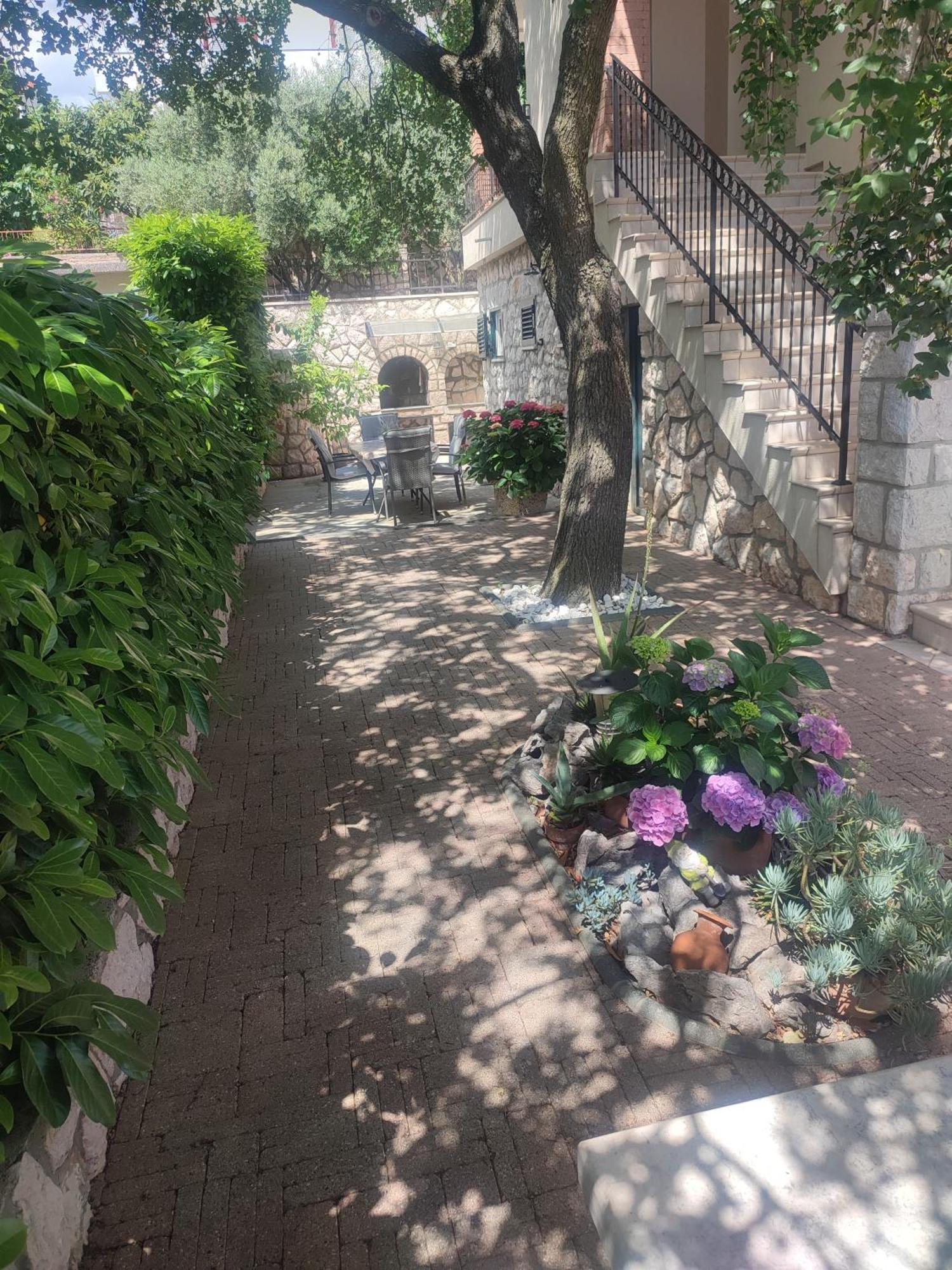 Biuk Apartments Novi Vinodolski Zewnętrze zdjęcie