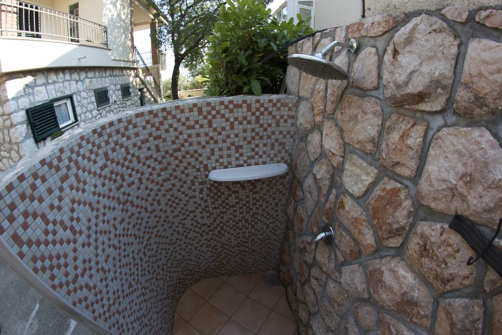 Biuk Apartments Novi Vinodolski Zewnętrze zdjęcie